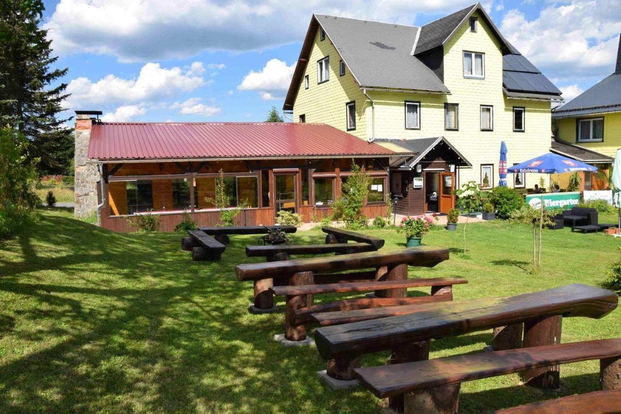 Marschalls Hotel Am Rennsteig ノイウハウス・アム・レンヴェーク エクステリア 写真