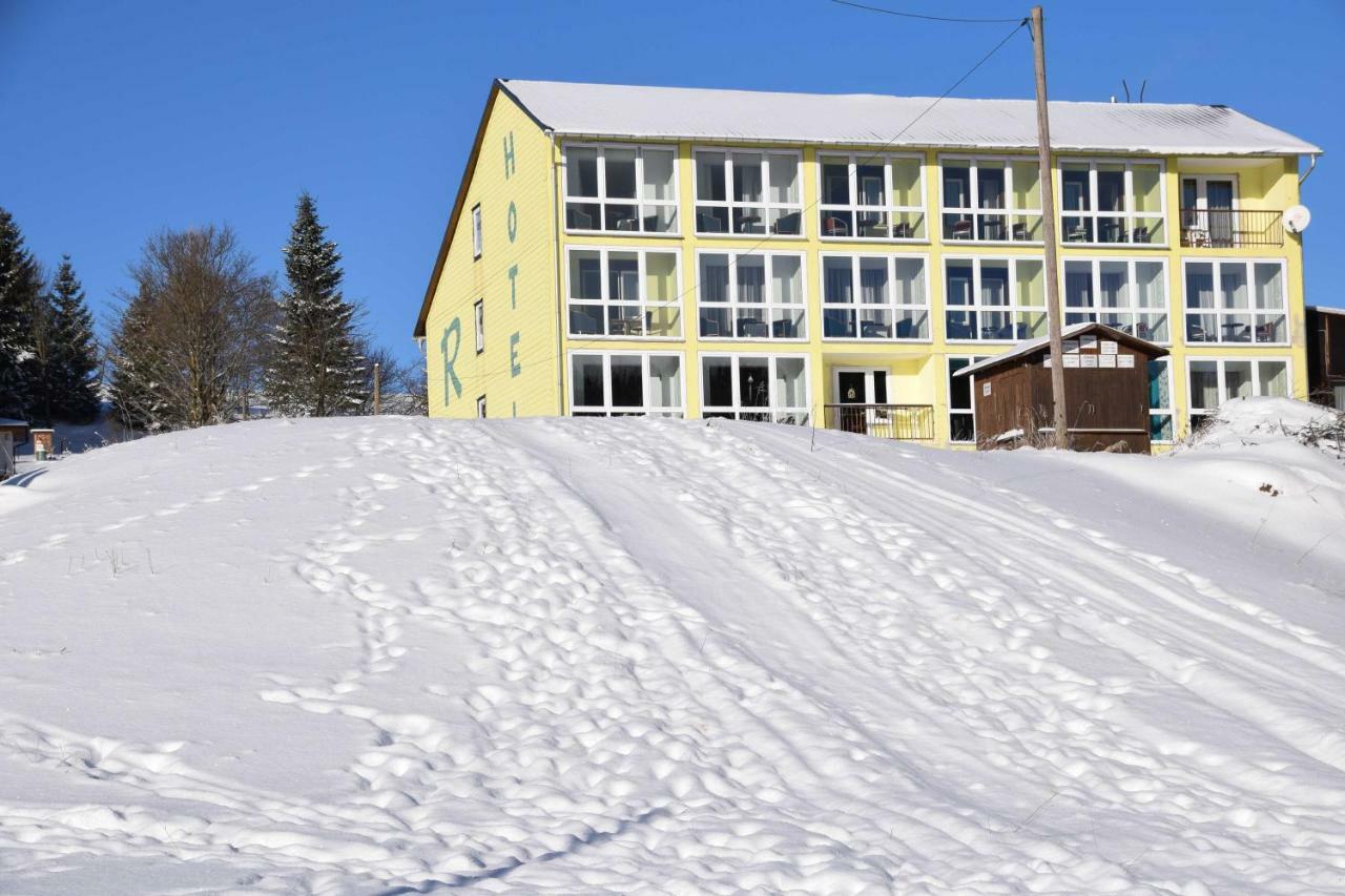 Marschalls Hotel Am Rennsteig ノイウハウス・アム・レンヴェーク エクステリア 写真