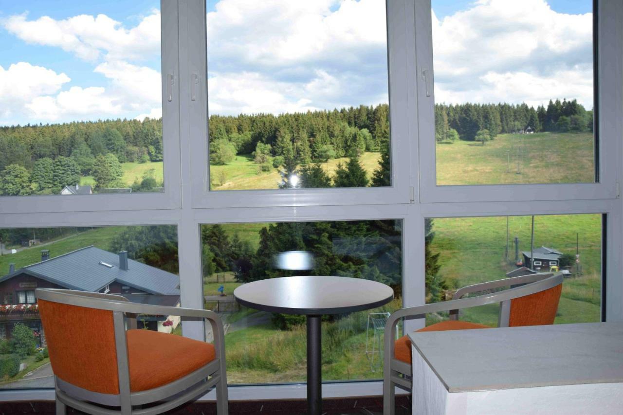 Marschalls Hotel Am Rennsteig ノイウハウス・アム・レンヴェーク エクステリア 写真