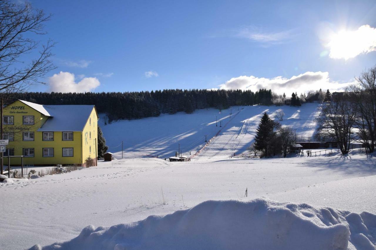 Marschalls Hotel Am Rennsteig ノイウハウス・アム・レンヴェーク エクステリア 写真