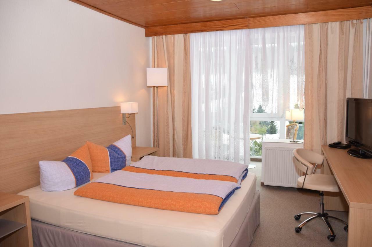 Marschalls Hotel Am Rennsteig ノイウハウス・アム・レンヴェーク エクステリア 写真