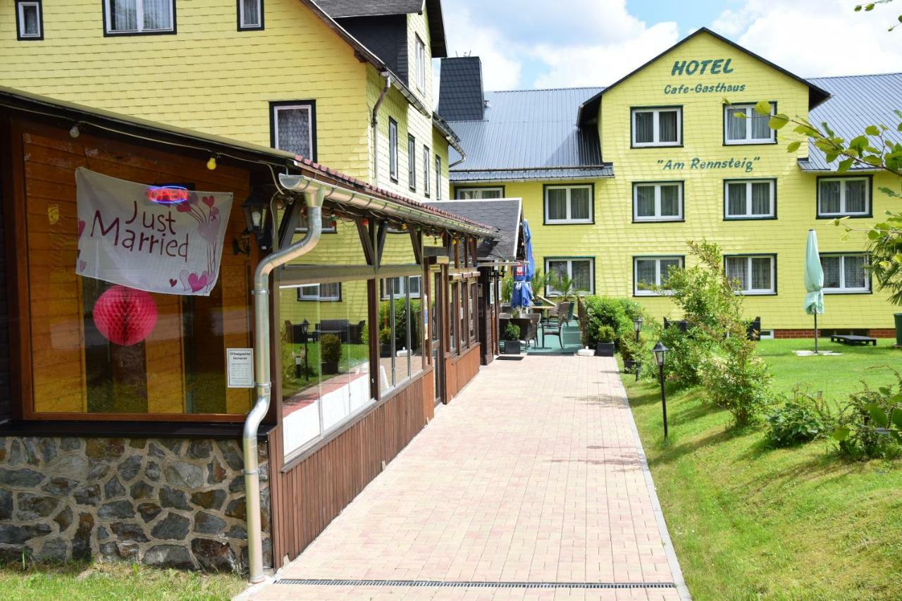 Marschalls Hotel Am Rennsteig ノイウハウス・アム・レンヴェーク エクステリア 写真